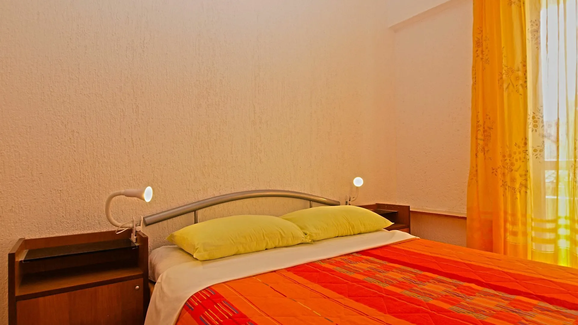 Apartments Antica 1371 Pjescana Uvala 0*,  Croatia