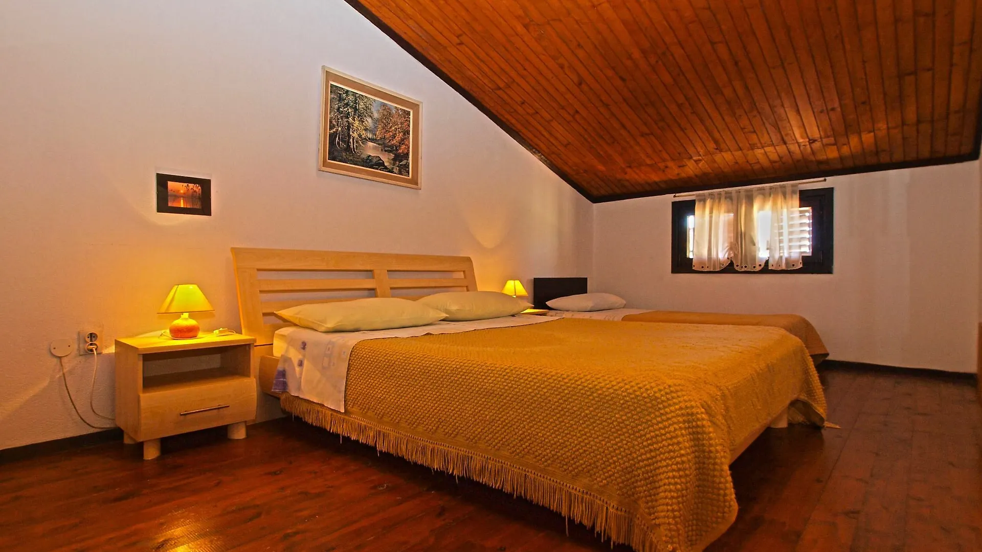 Apartments Antica 1371 Pjescana Uvala Croatia